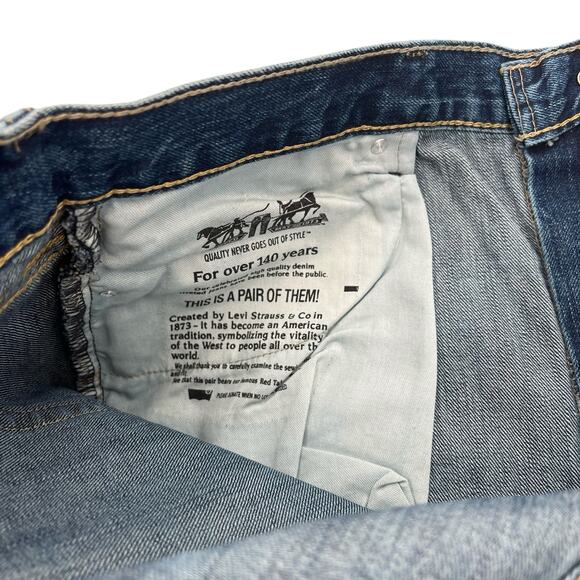 Levi’s 514 Authentic Fit Straight men’s medium wash jeans - Picture 9 of 14